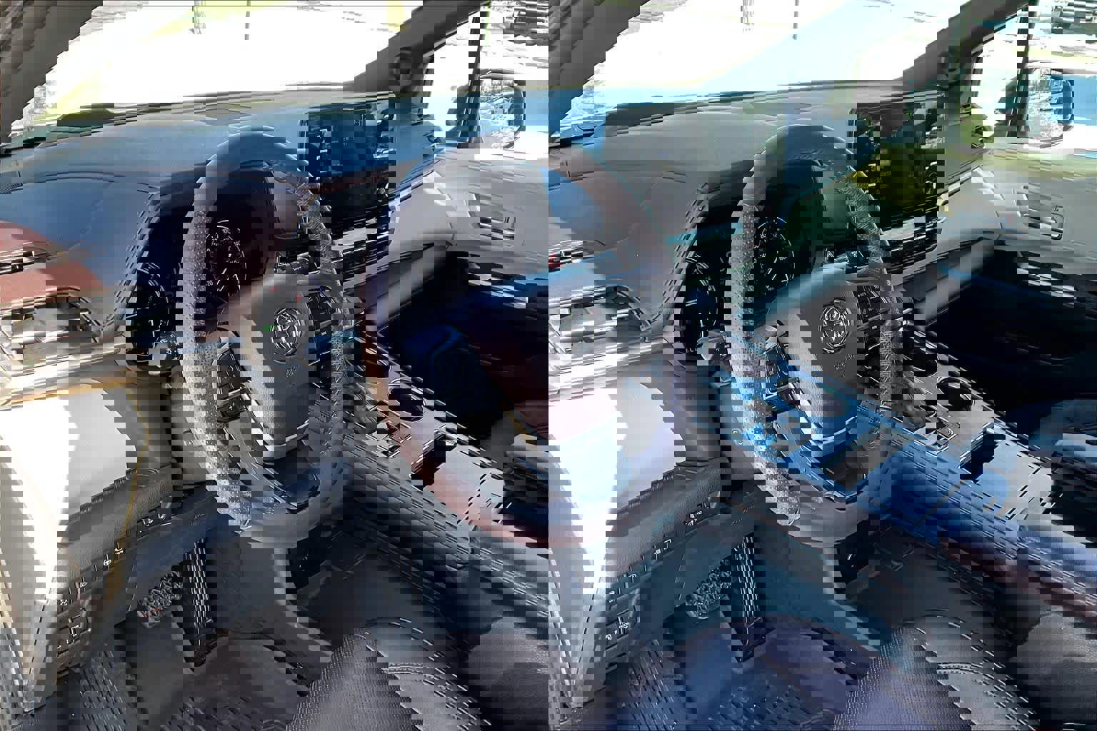 Certified 2021 Toyota Sienna Platinum image 36