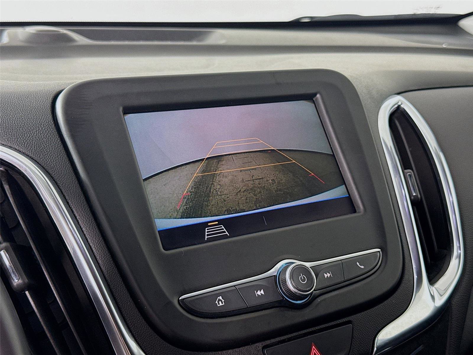 Used 2021 Chevrolet Equinox LT AWD/4WD image 14