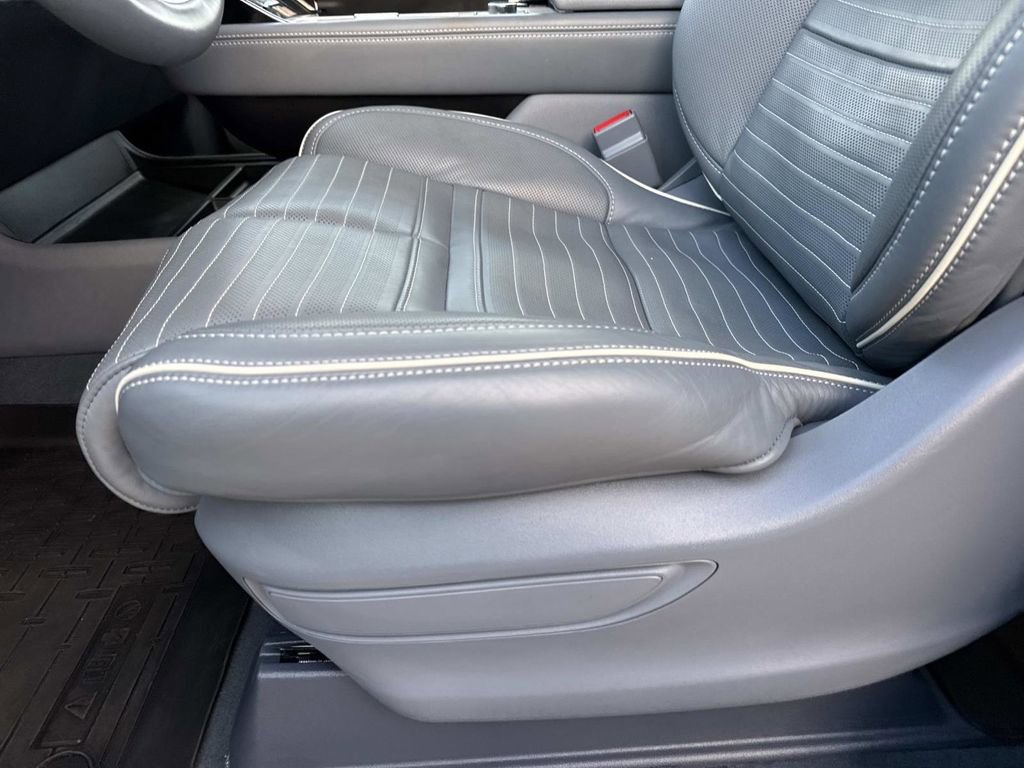 Used 2024 Lincoln Navigator Black Label image 19