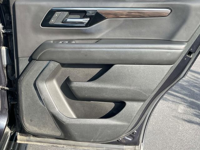 Used 2025 Chevrolet Tahoe LT AWD/4WD image 23