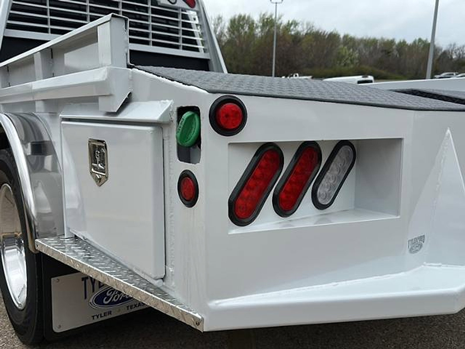 New 2026 Ford F550 4x4 Crew Cab Super Duty image 7