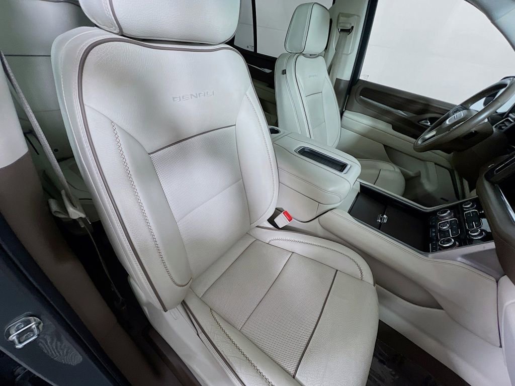 Used 2023 GMC Yukon Denali w/ Max Trailering Package image 30