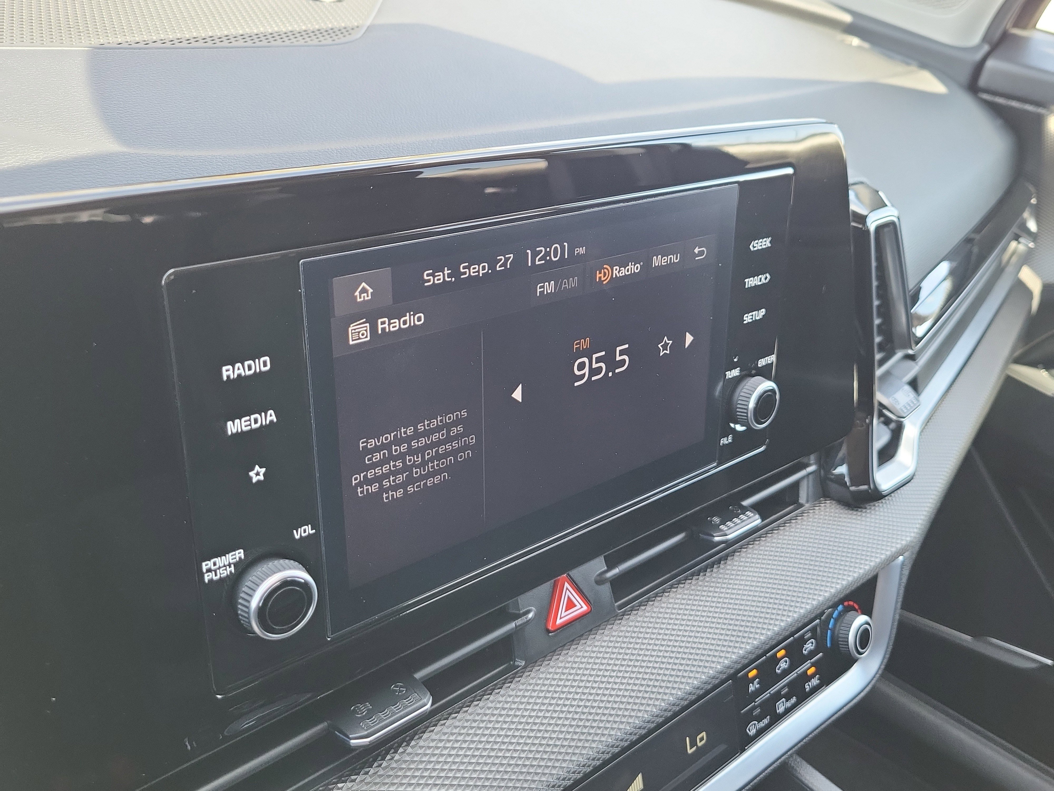 Used 2023 Kia Sportage LX image 21