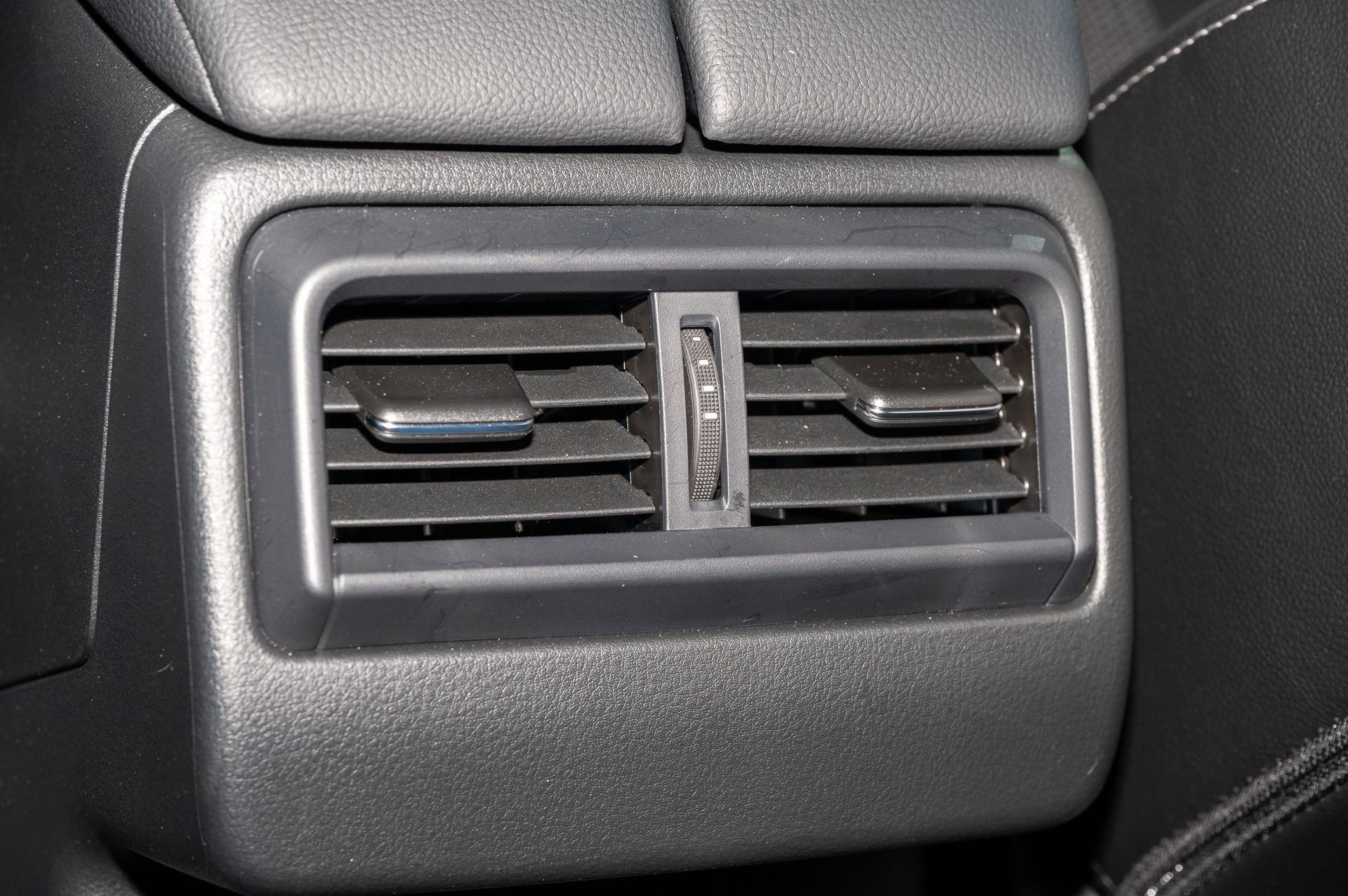 Used 2025 MAZDA CX-50 AWD 2.5 S w/ Weather Package image 19