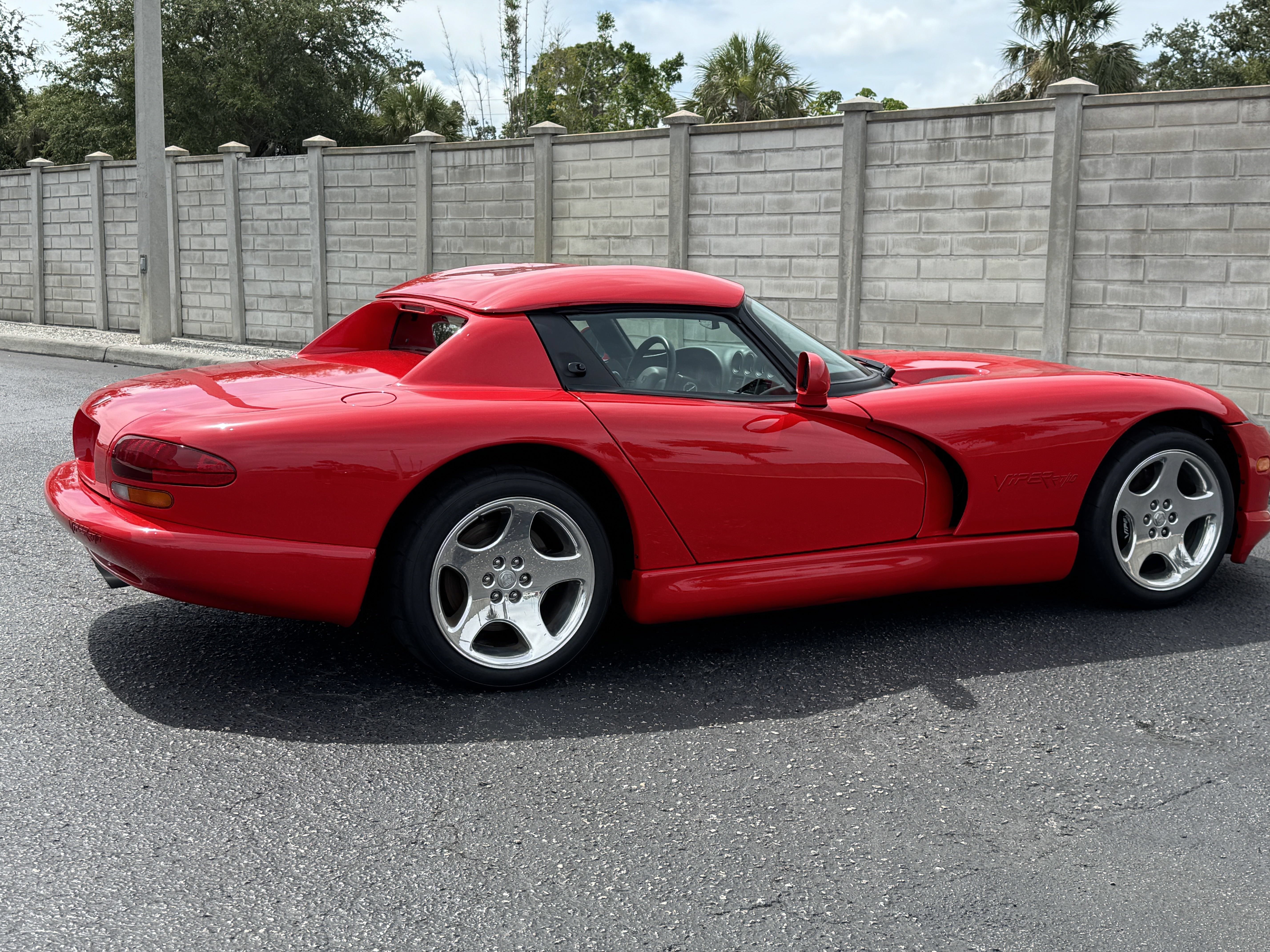Used 2000 Dodge Viper RT/10 RWD image 7