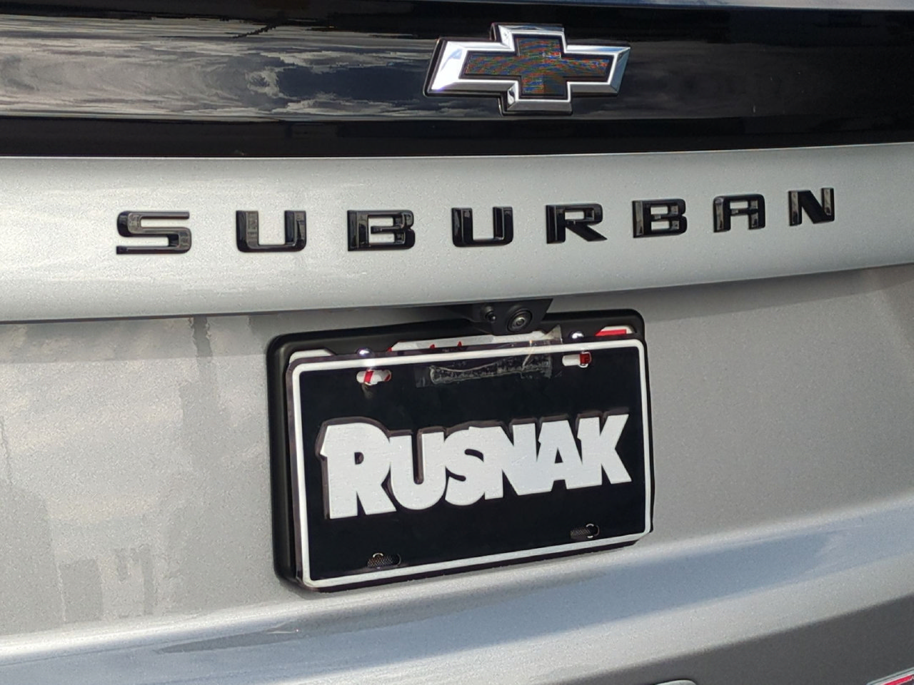Used 2026 Chevrolet Suburban RST RWD image 17