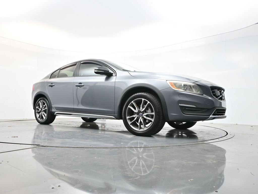 Used 2017 Volvo S60 T5 Cross Country Platinum image 31
