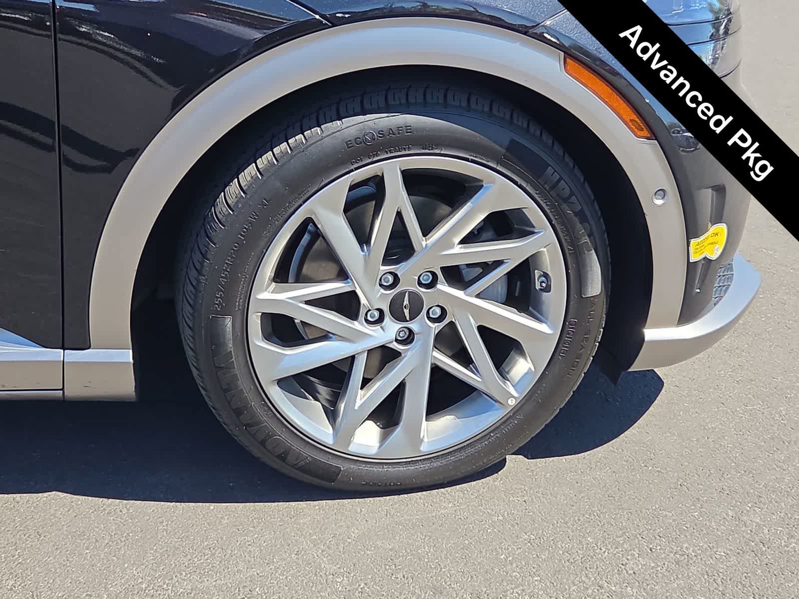 Used 2023 Genesis GV60 Advanced AWD/4WD image 12