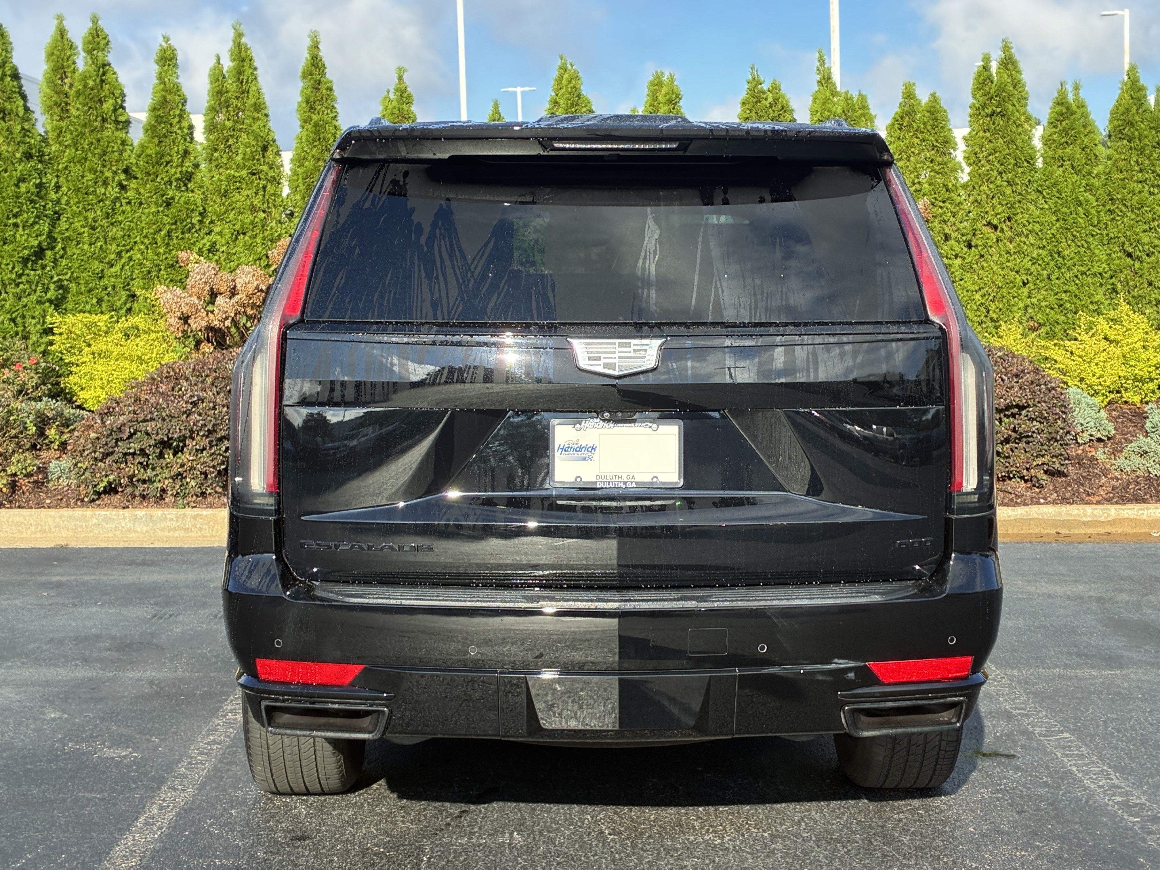 Used 2024 Cadillac Escalade Sport Platinum w/ LPO, ONYX Package AWD/4WD image 8