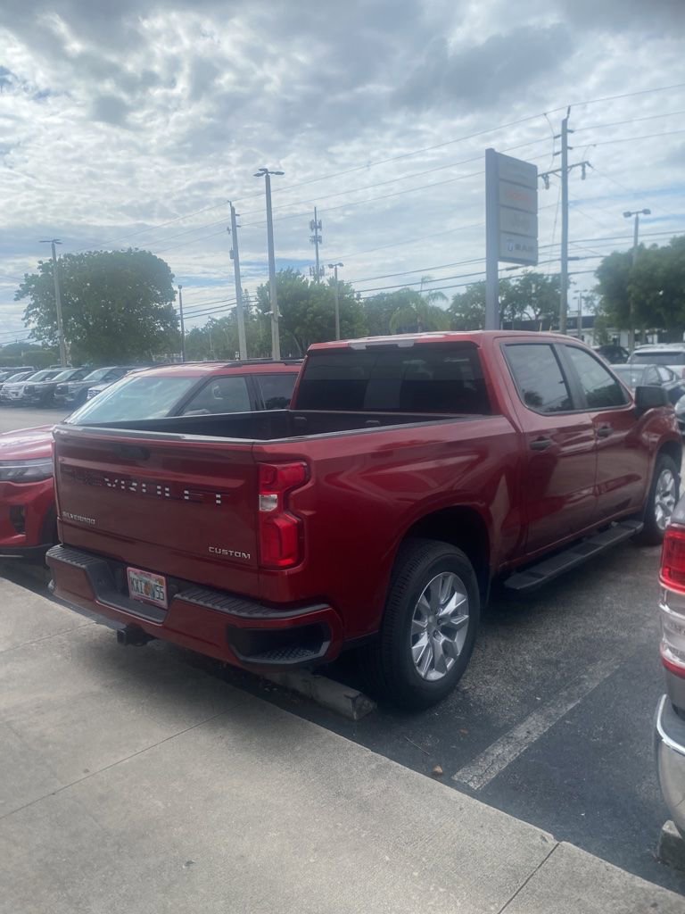 Used 2021 Chevrolet Silverado 1500 Custom w/ Safety Confidence Package RWD image 4