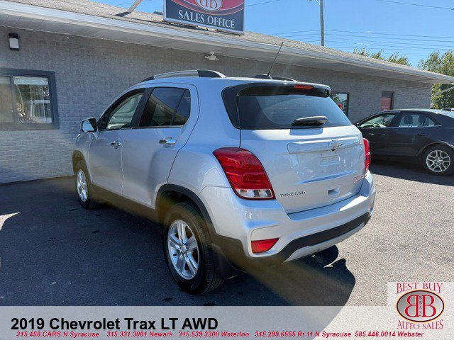 Used 2019 Chevrolet Trax LT w/ LT Convenience Package AWD/4WD image 5