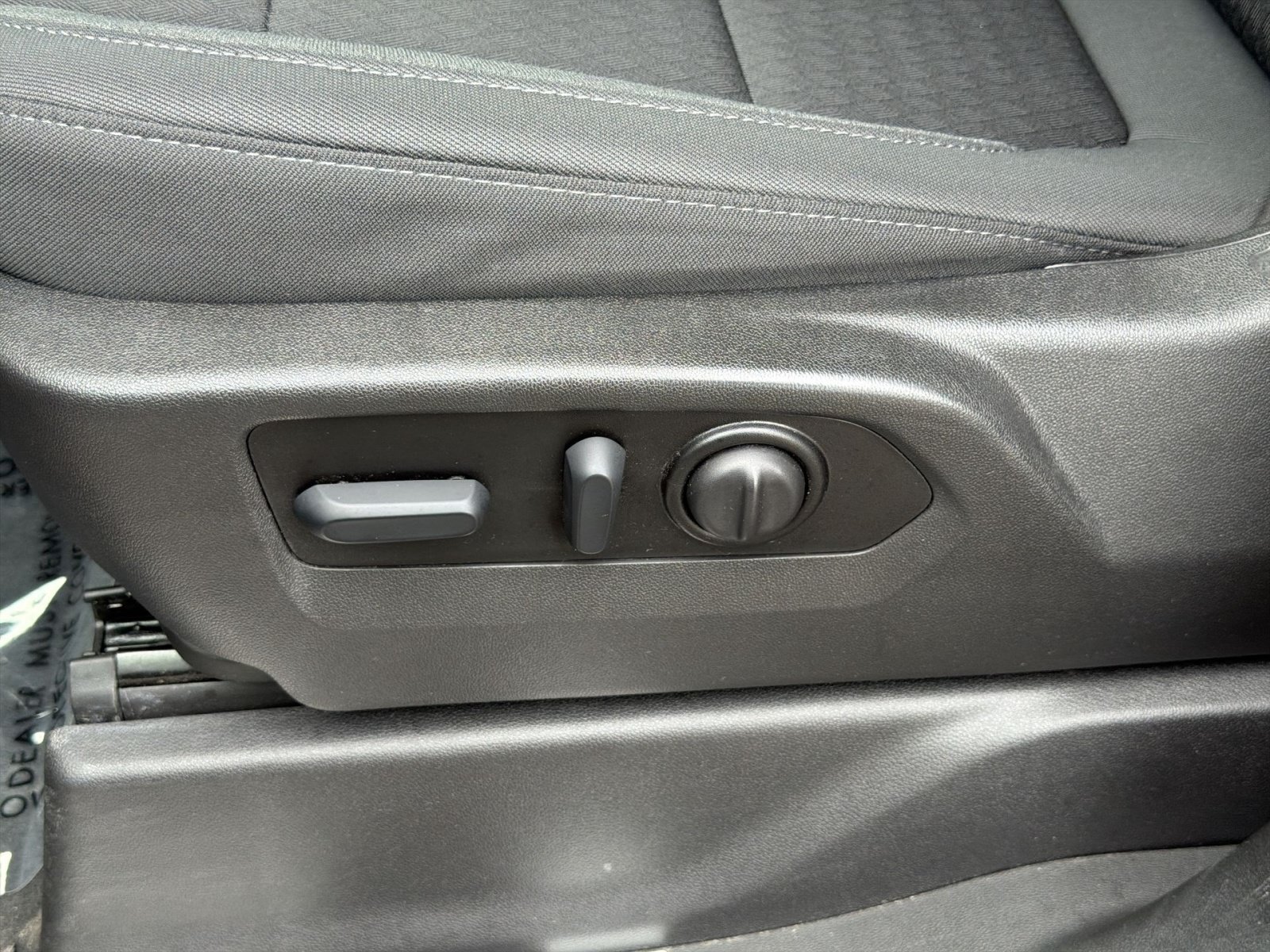 Used 2022 Chevrolet Silverado 1500 LT Trail Boss w/ Convenience Package II AWD/4WD image 14