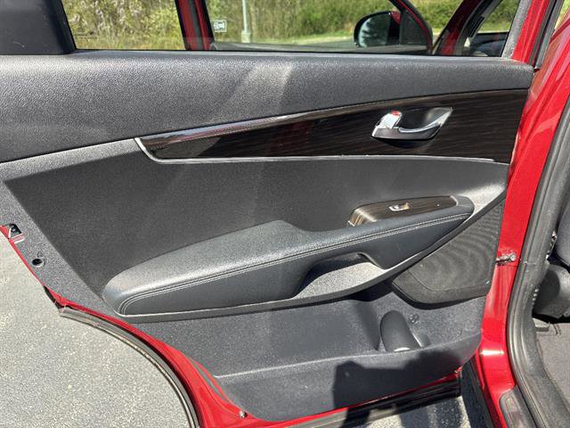 Used 2020 Kia Sorento LX image 14