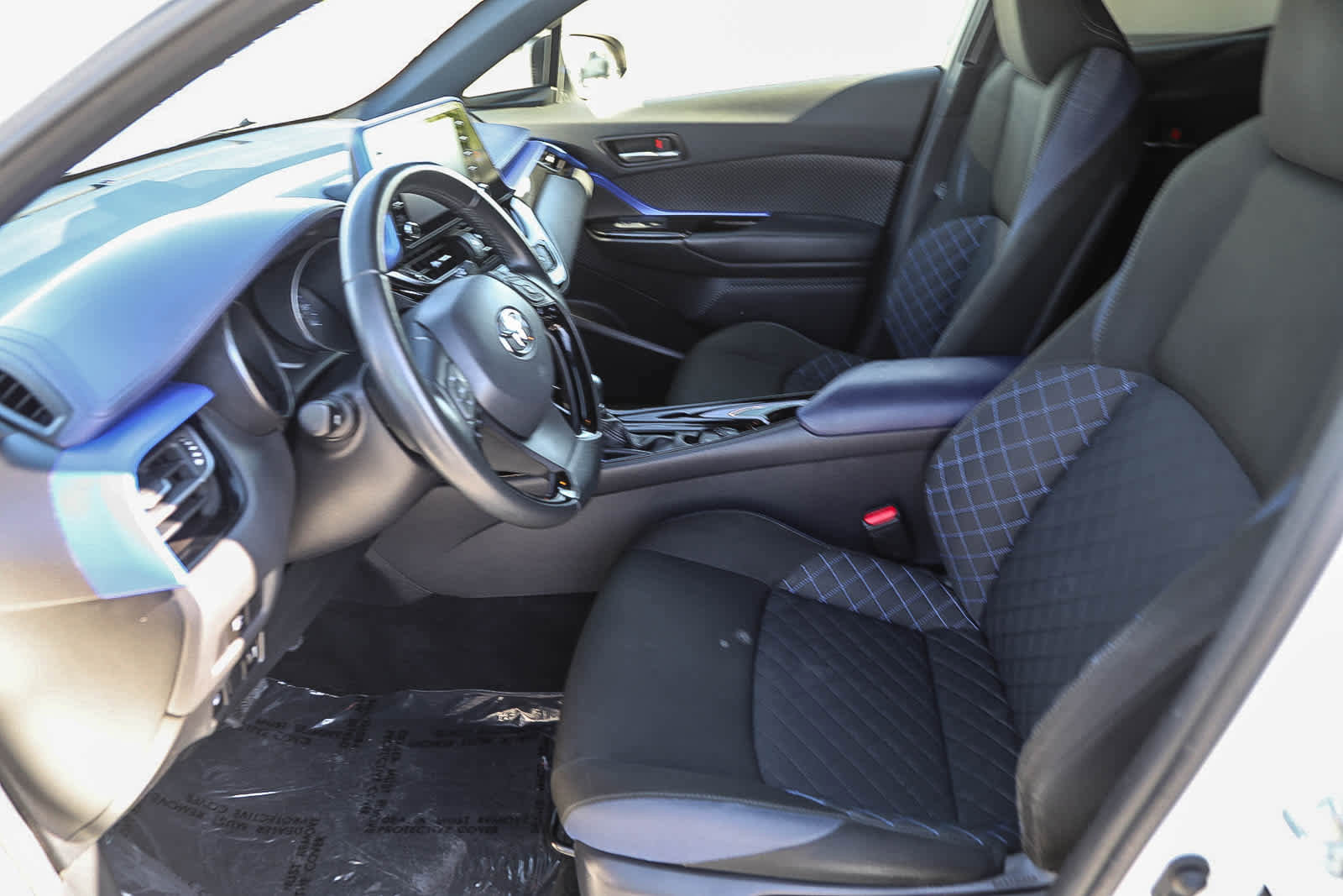 Certified 2020 Toyota C-HR XLE FWD image 18