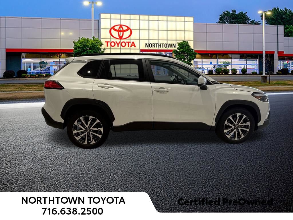 Used 2023 Toyota Corolla Cross XLE AWD/4WD image 12