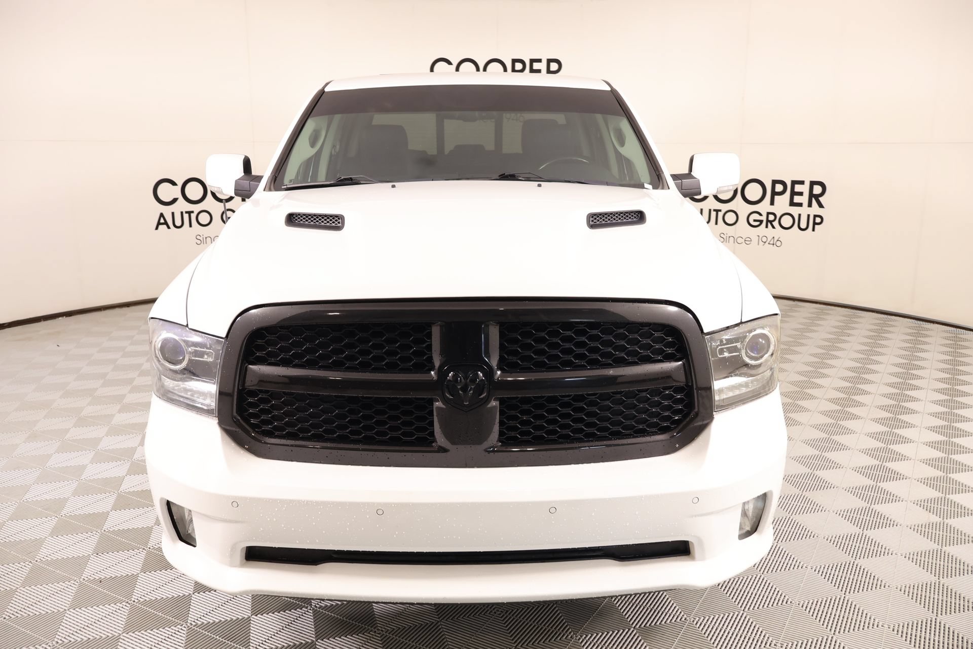 Used 2018 RAM 1500 Sport w/ Convenience Group AWD/4WD image 10