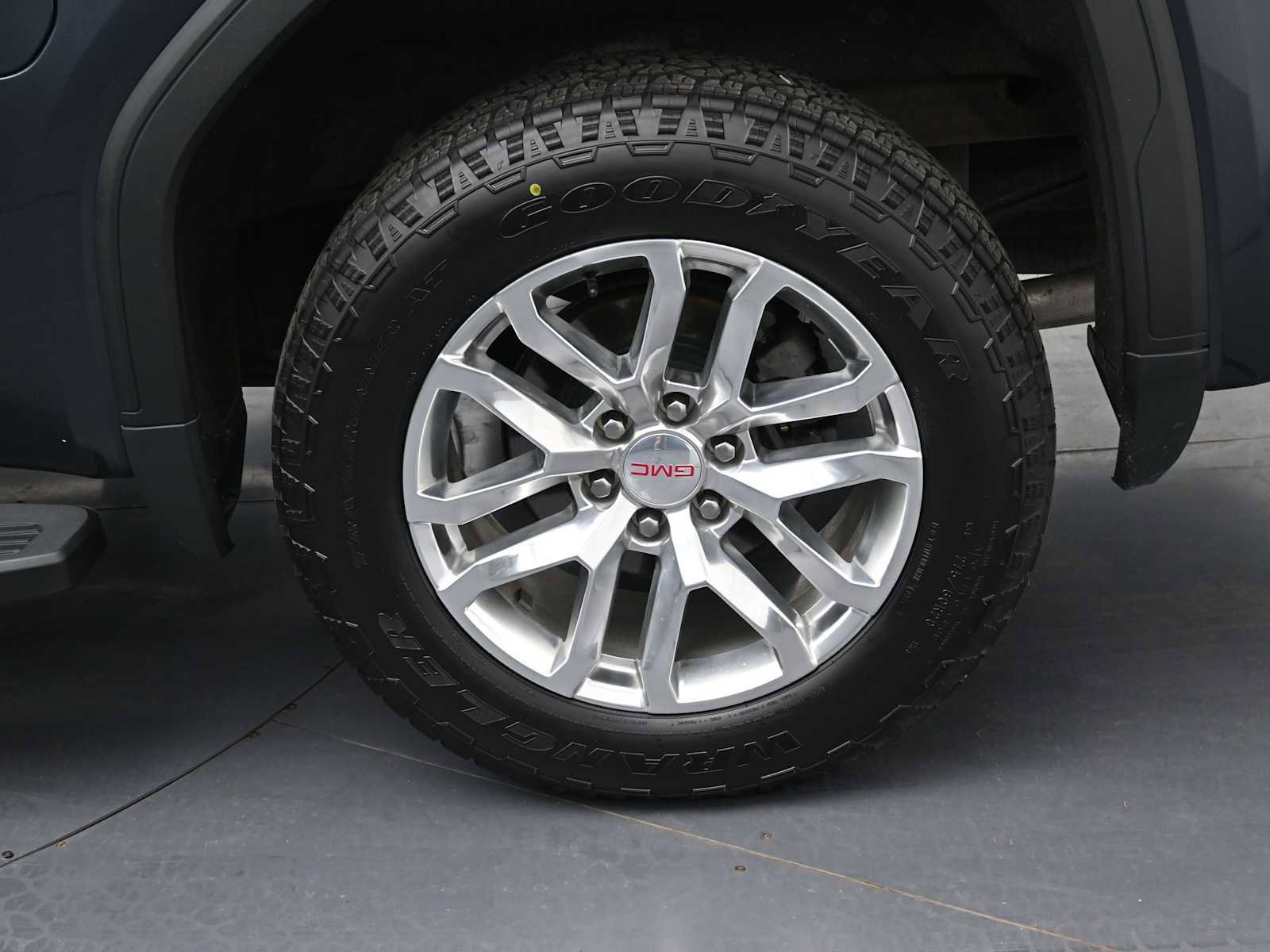 Used 2022 GMC Sierra 1500 SLT w/ SLT Premium Package image 5