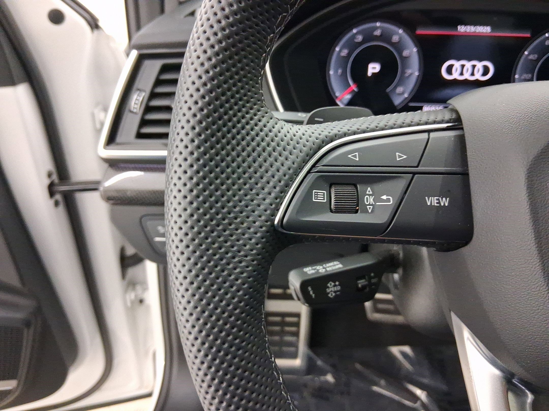 Used 2021 Audi SQ5 Prestige w/ Prestige Package image 15