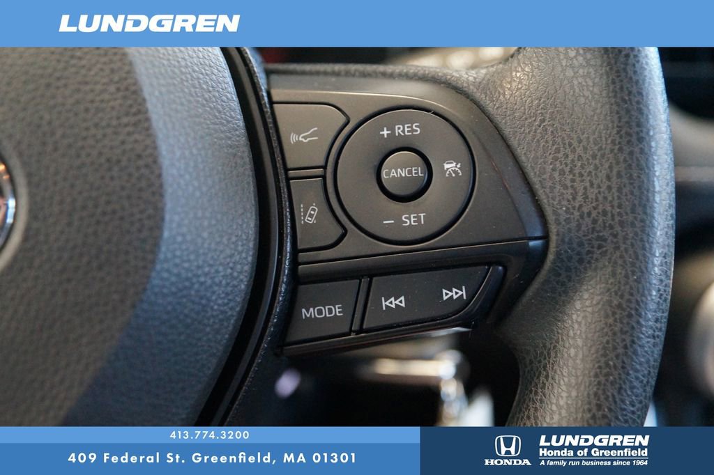 Used 2019 Toyota RAV4 LE w/ All Weather Liner Package AWD/4WD image 18