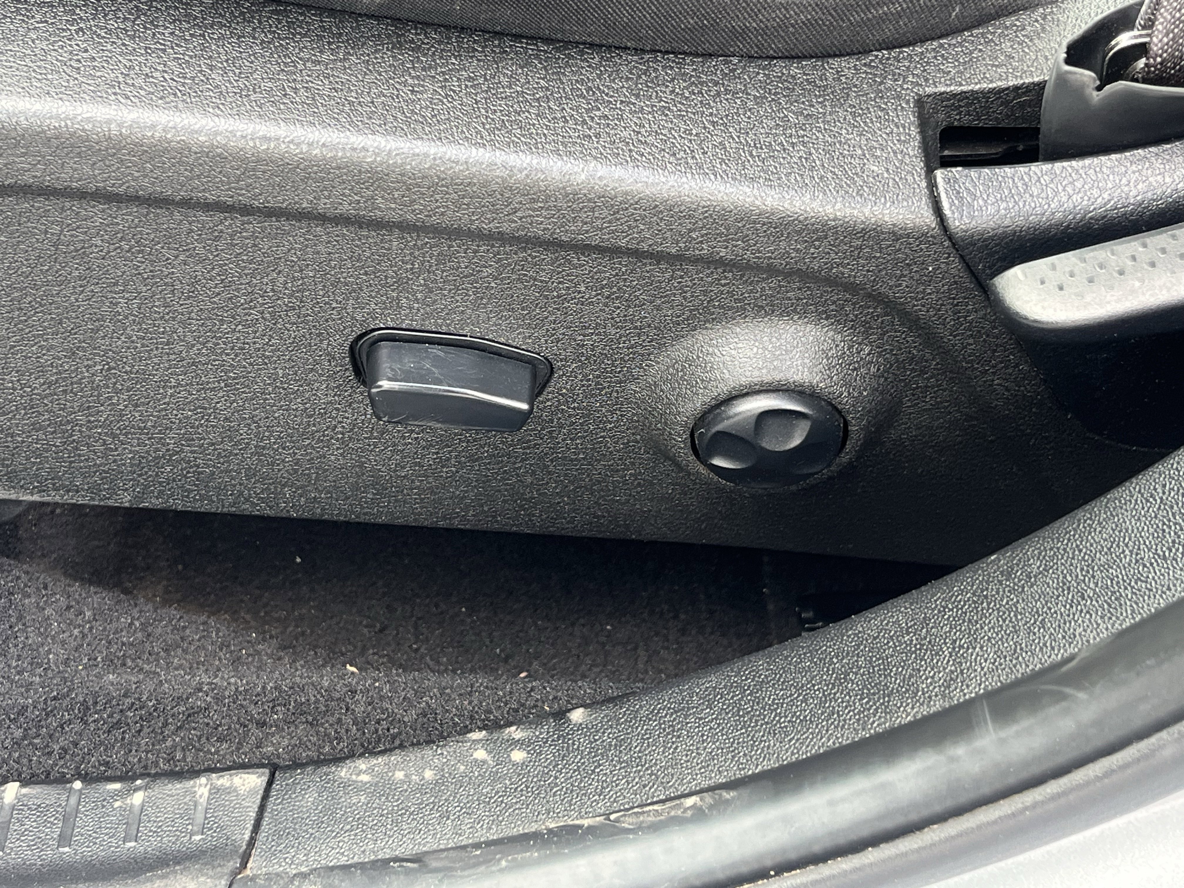 Used 2020 Dodge Journey Crossroad w/ Popular Equipment Group image 27