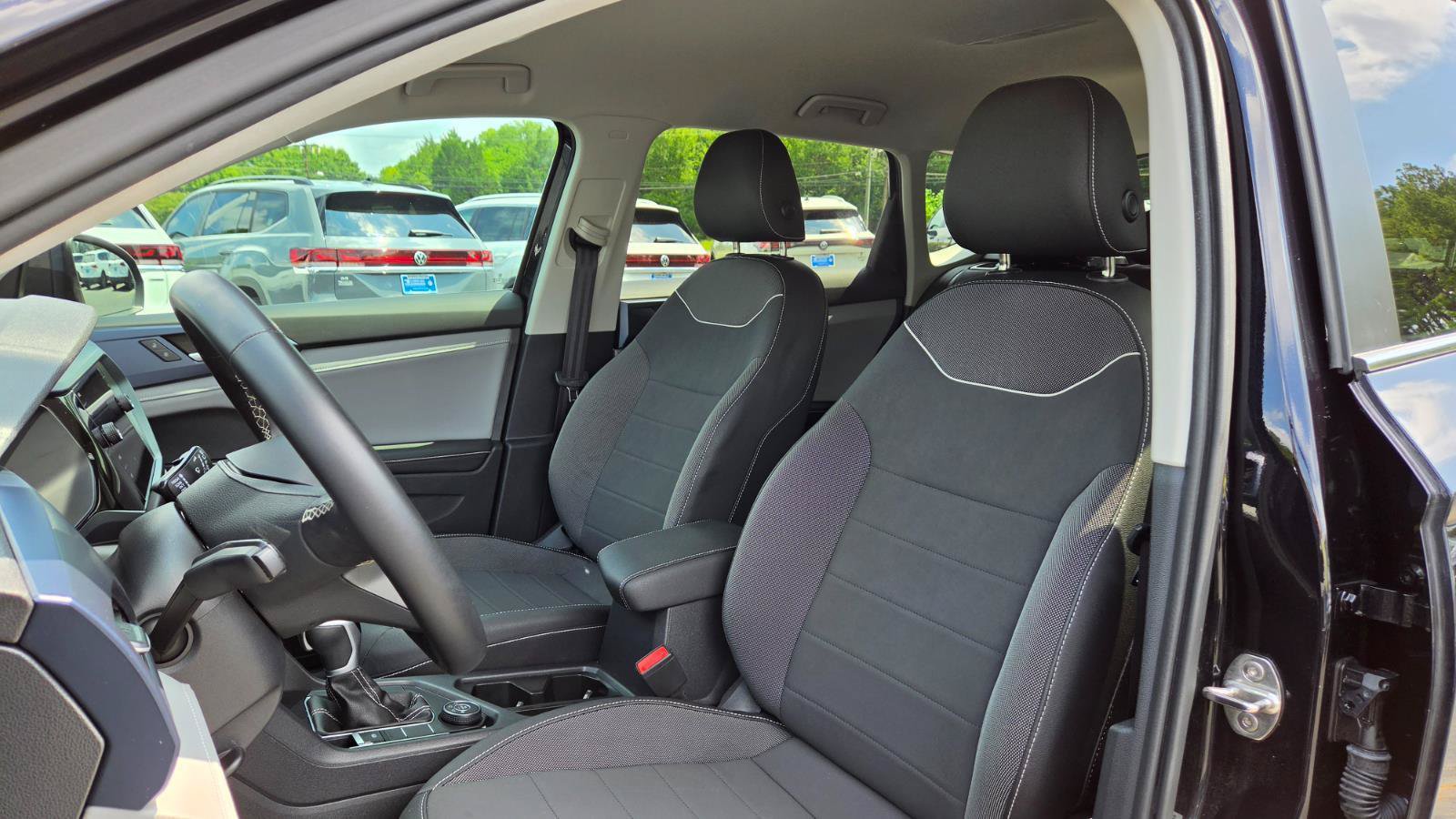 Certified 2024 Volkswagen Taos SE AWD/4WD image 25