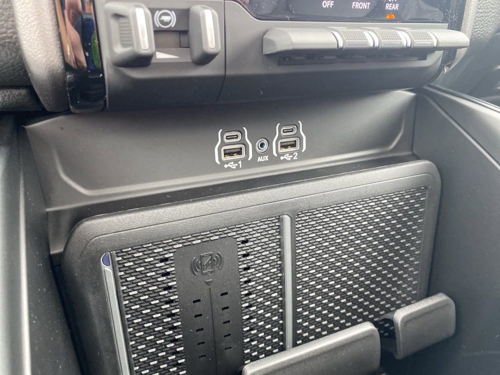 New 2026 RAM 1500 Laramie w/ Sport Appearance Package image 28