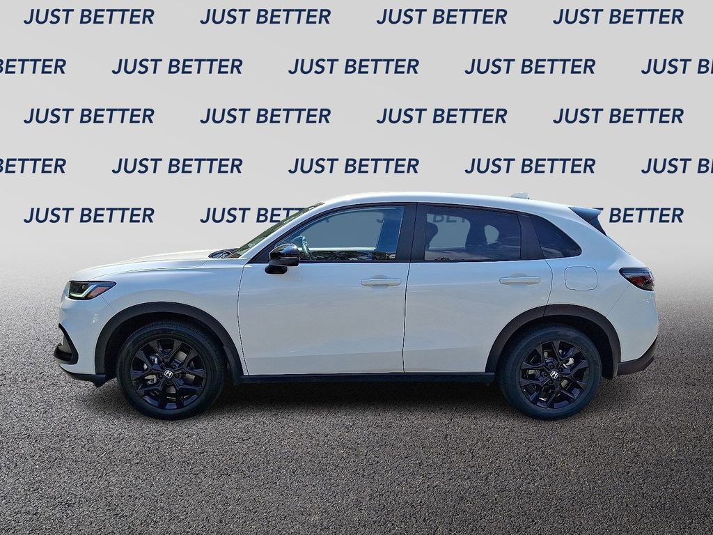 Used 2025 Honda HR-V Sport image 4