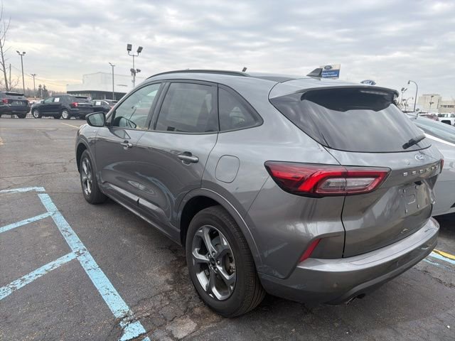 Used 2024 Ford Escape ST-Line w/ Tech Pack #1 image 6