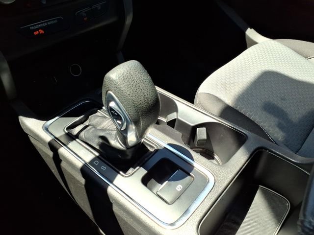 Used 2019 Ford Escape SE FWD image 16