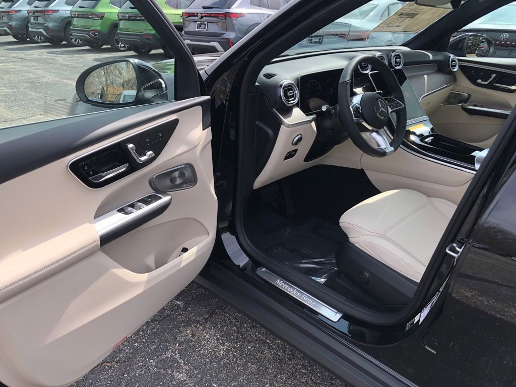 New 2026 Mercedes-Benz GLC 300 4MATIC image 10