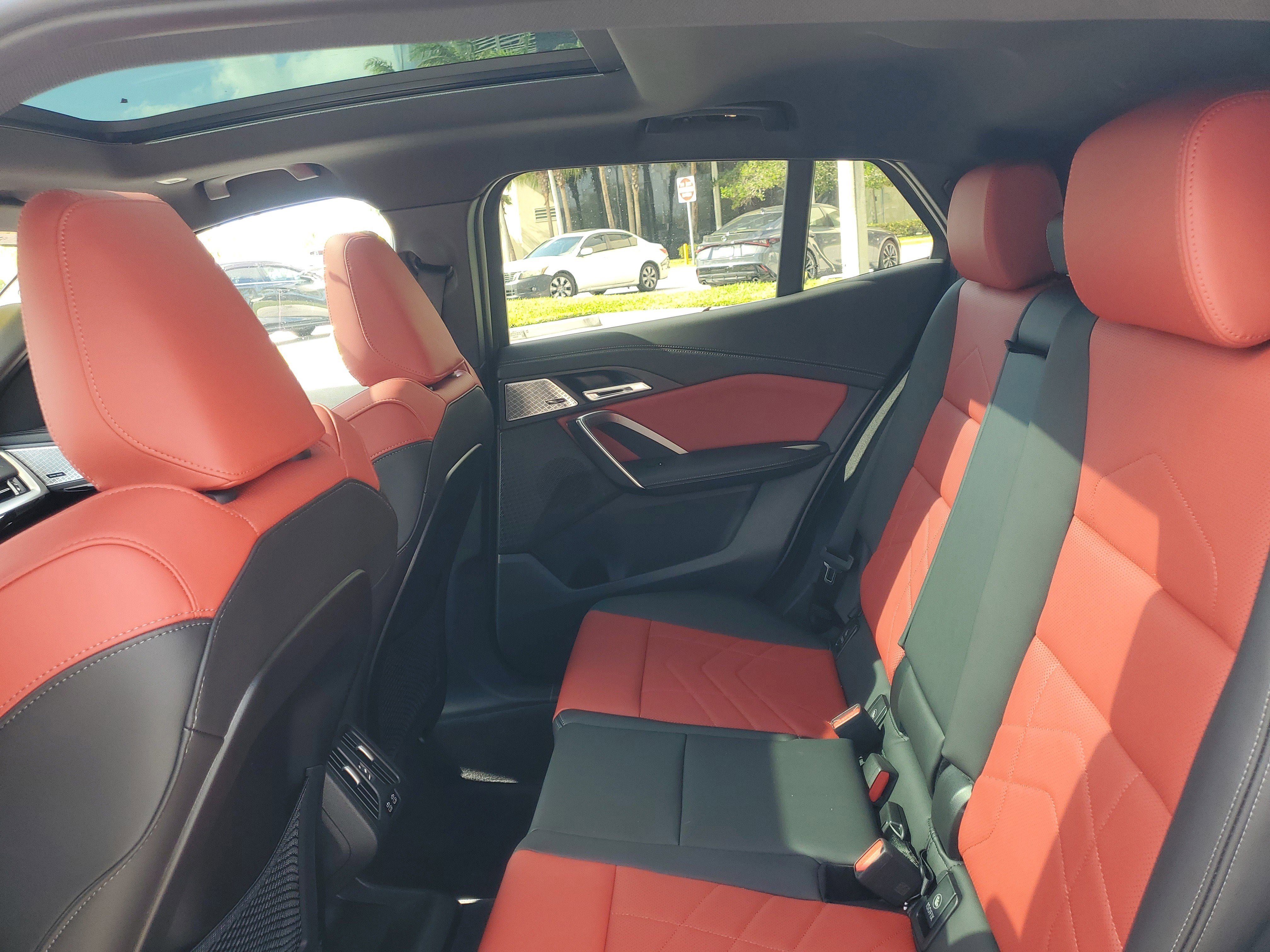 Used 2024 BMW X2 xDrive28i w/ Premium Package image 12