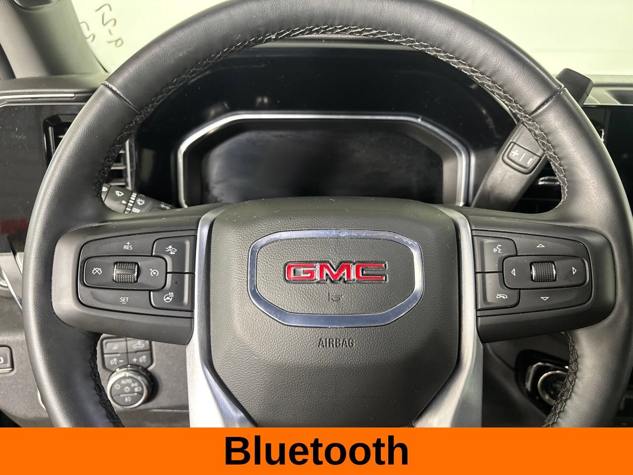 Used 2026 GMC Sierra 1500 SLT AWD/4WD image 14