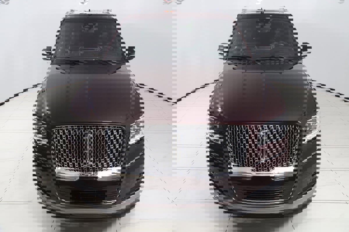 Used 2024 Lincoln Navigator L Reserve image 61