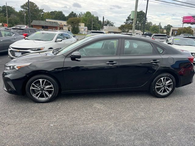 Used 2022 Kia Forte LXS image 8