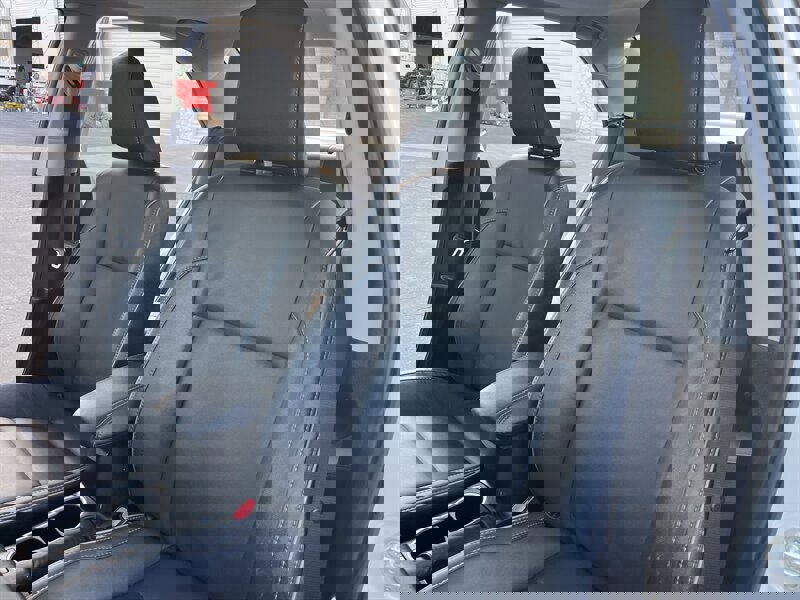 Used 2018 Toyota Corolla XLE w/ Carpet Mat Package (TMS) FWD image 25