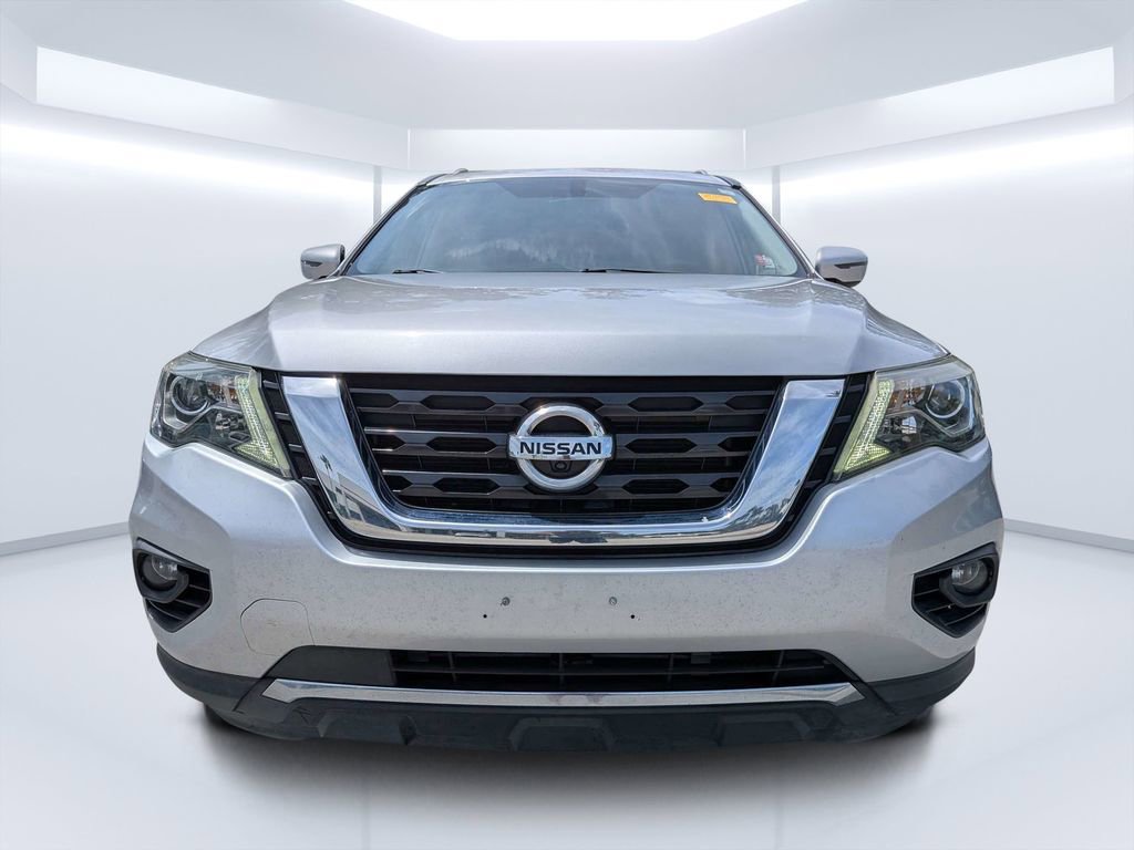 Used 2017 Nissan Pathfinder Platinum image 8