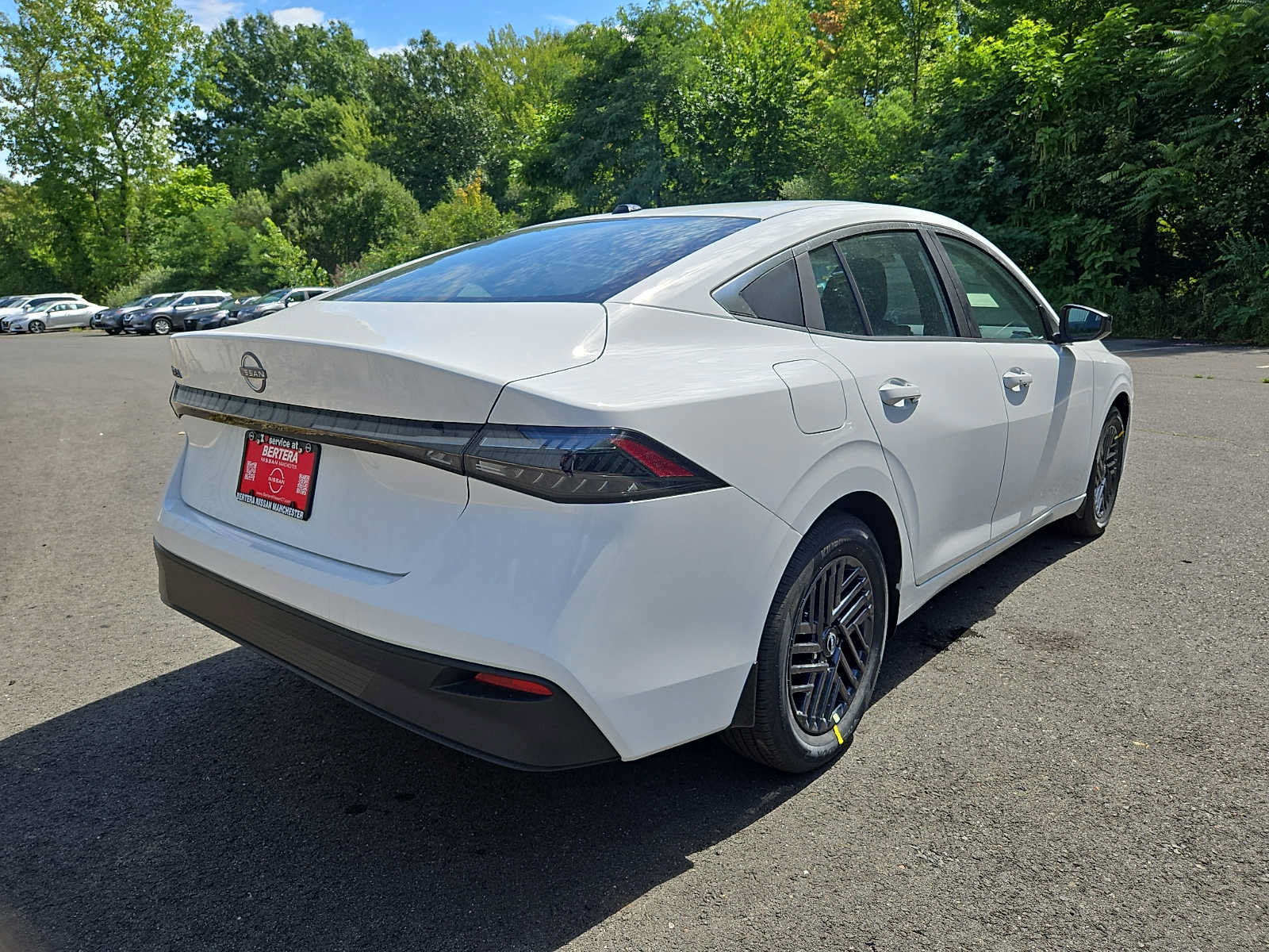 New 2027 Nissan Sentra SV w/ Floor Mat Package FWD image 4