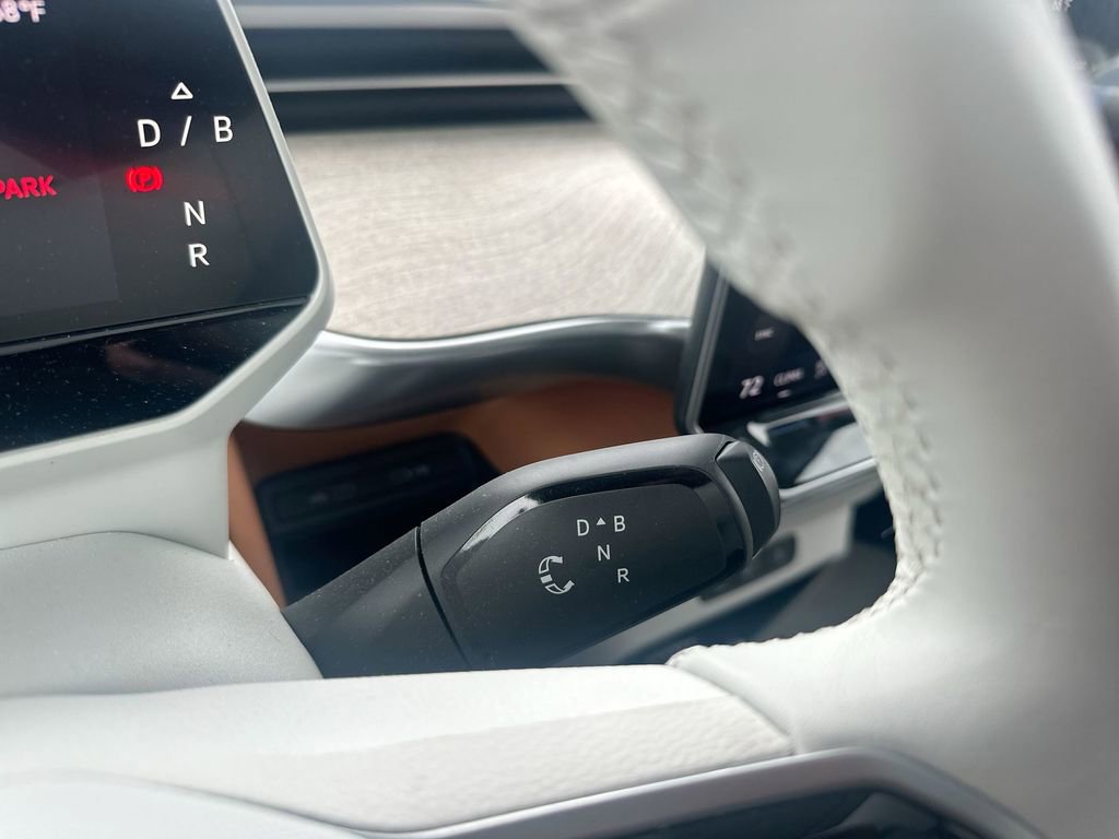 New 2025 Volkswagen ID. Buzz 1st Edition image 47