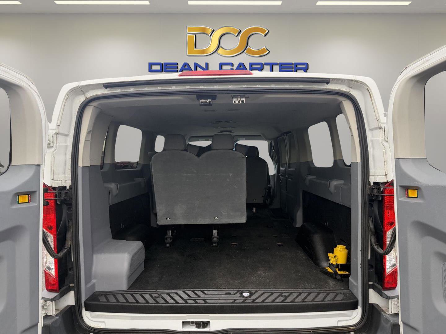 Used 2015 Ford Transit 350 XLT image 28