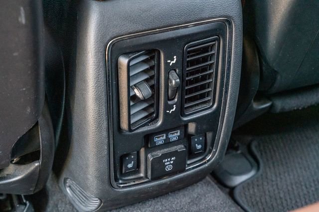 Used 2015 Jeep Grand Cherokee Summit w/ Platinum Series Group AWD/4WD image 39