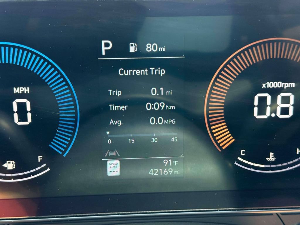 Used 2025 Hyundai Kona SEL FWD image 21