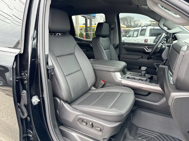 Used 2025 Chevrolet Silverado 1500 LTZ AWD/4WD image 25