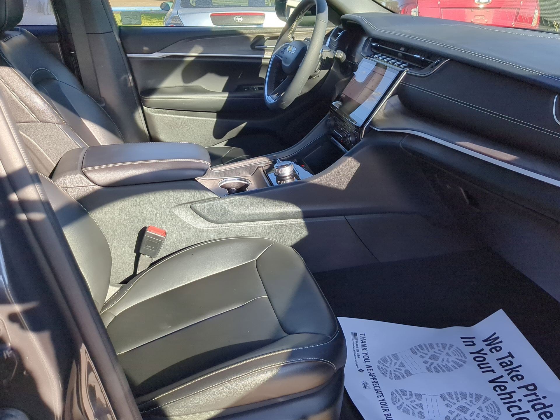 Used 2024 Jeep Grand Cherokee L Limited image 31