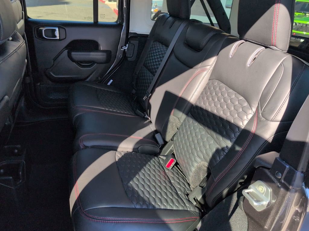 New 2026 Jeep Wrangler Unlimited Rubicon AWD/4WD image 21