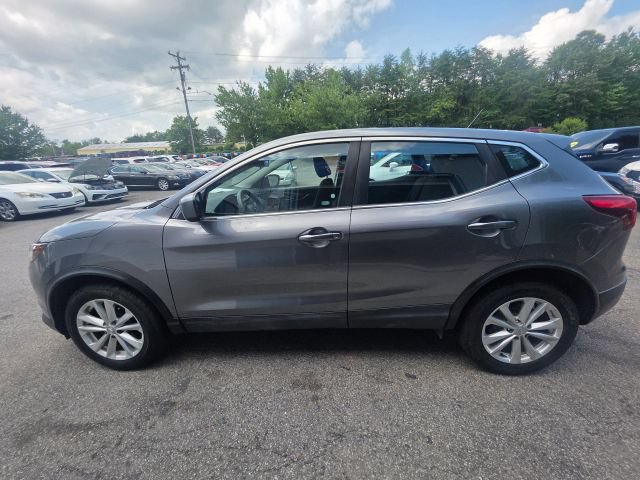 Used 2017 Nissan Rogue Sport S w/ S Appearance Package AWD/4WD image 8