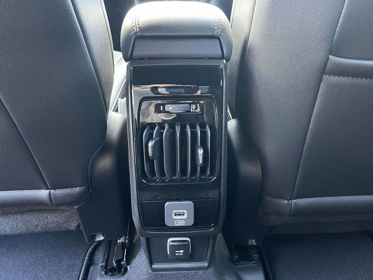 New 2026 Jeep Compass Latitude image 29