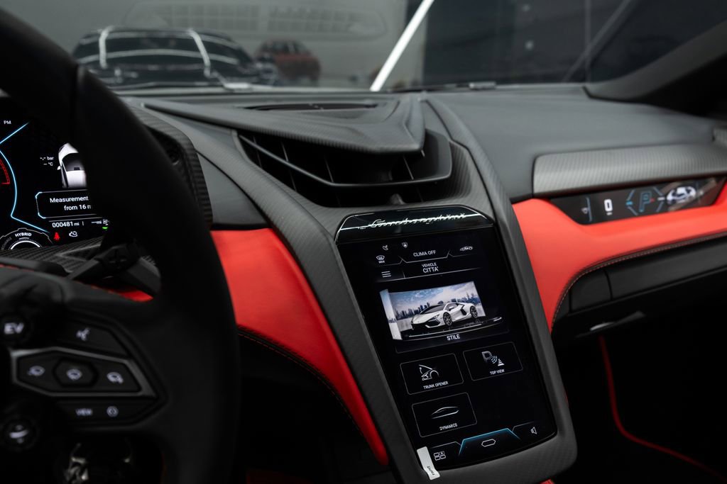 Used 2024 Lamborghini Revuelto image 48