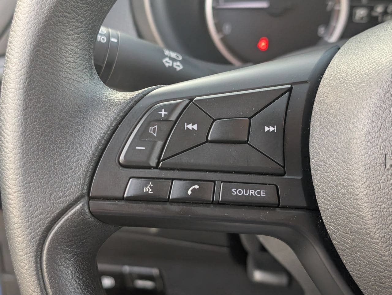 Certified 2025 Nissan Kicks Play S FWD image 20