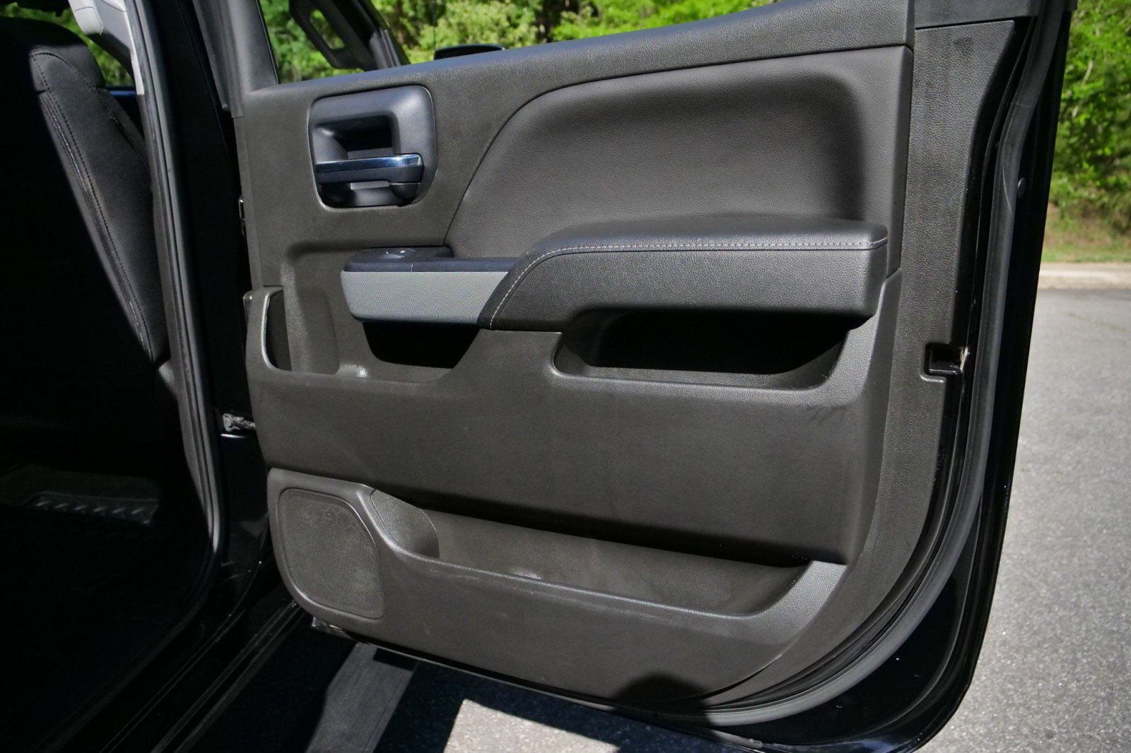 Used 2018 Chevrolet Silverado 1500 LT w/ All Star Edition AWD/4WD image 35