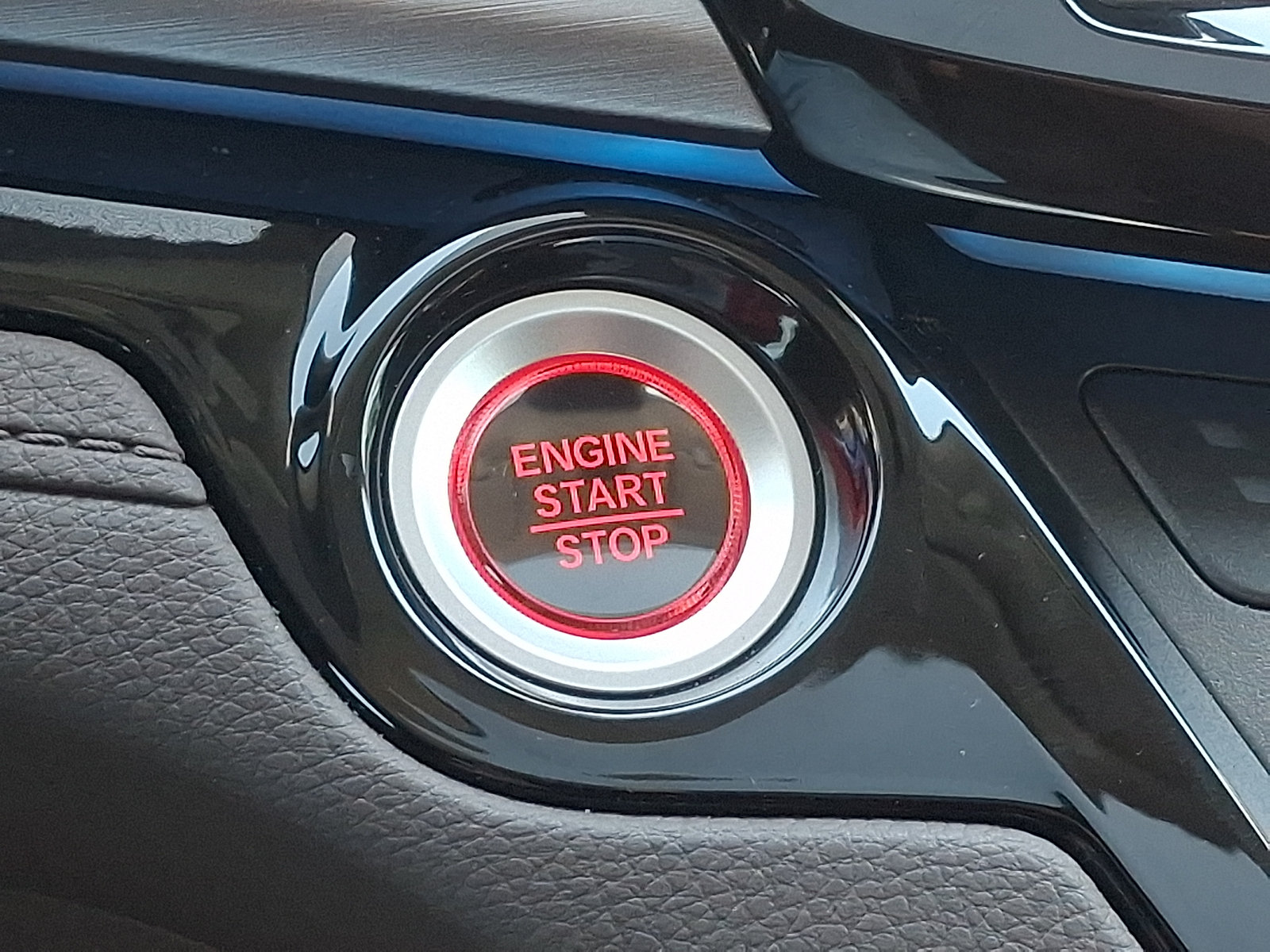 Certified 2025 Honda Odyssey Touring image 26